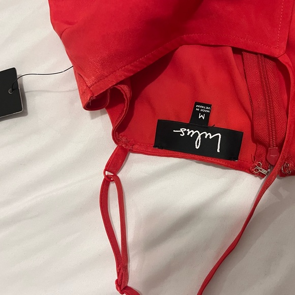 GORGEOUS MAXI RED DRESS GOWN - V CUT - STRAPS - Picture 3 of 8